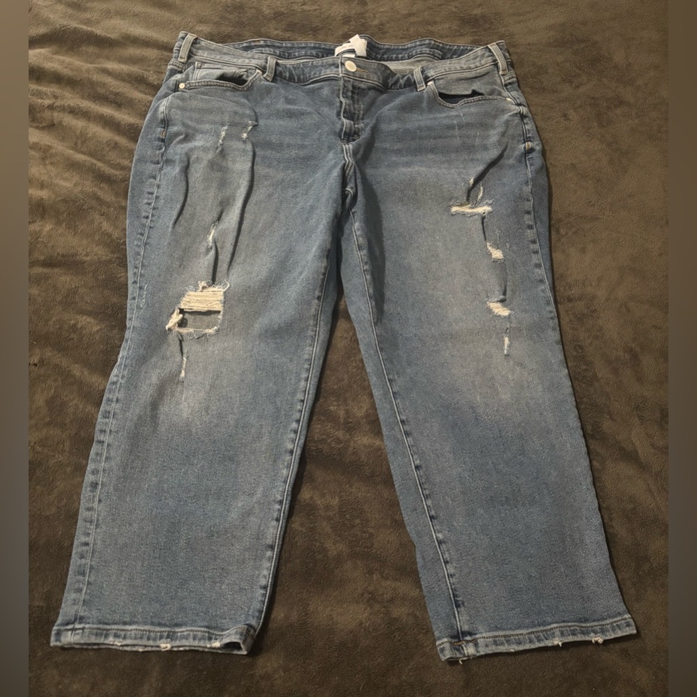 Lane Bryant Mid-Rise Girlfriend Fit Distressed Crop Denim Jeans Size 24